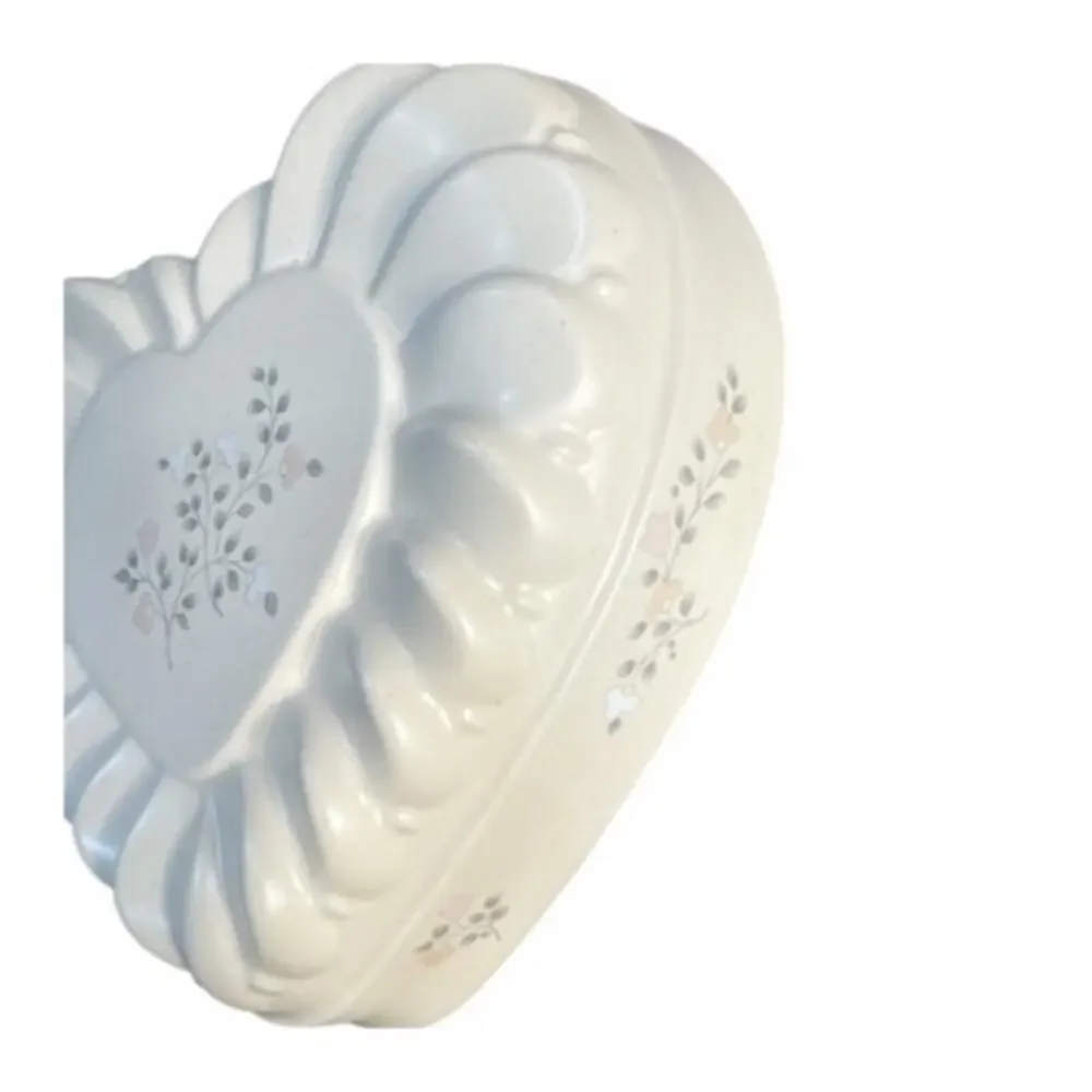 Vintage Pfaltzgraff Tea Rose Heart Shaped Mold Baking Dish